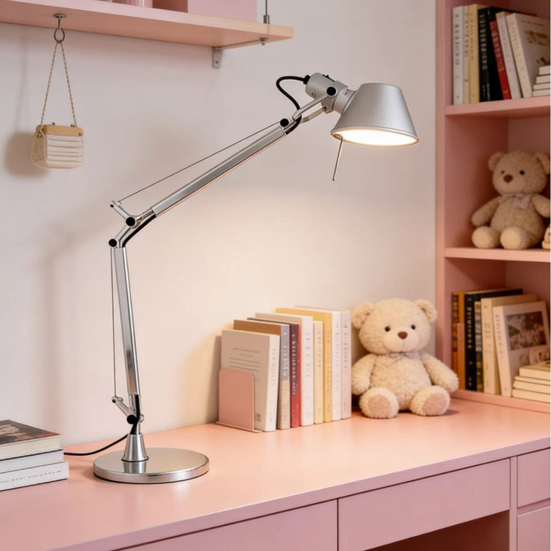 Adjustable Articulating Desk Lamp