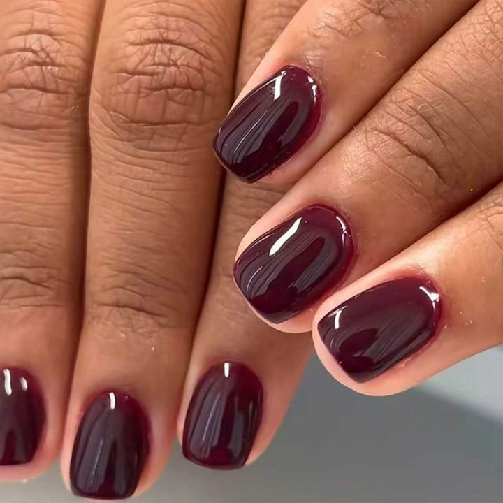 Artistic nail design with a high-gloss finish Kalsten