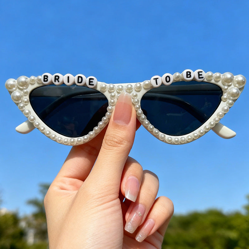Fun-Themed Cat-Eye Sunglasses Kalsten