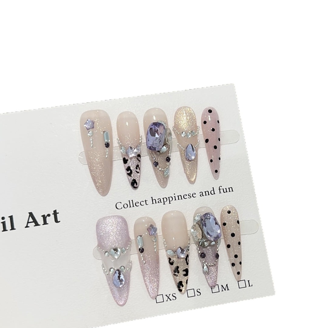 Elegant Glamorous Press-On Nail Art Set with Various Embellishments
