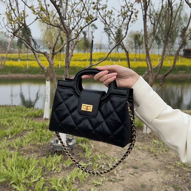 Quilted Elegant Handbag Kalsten
