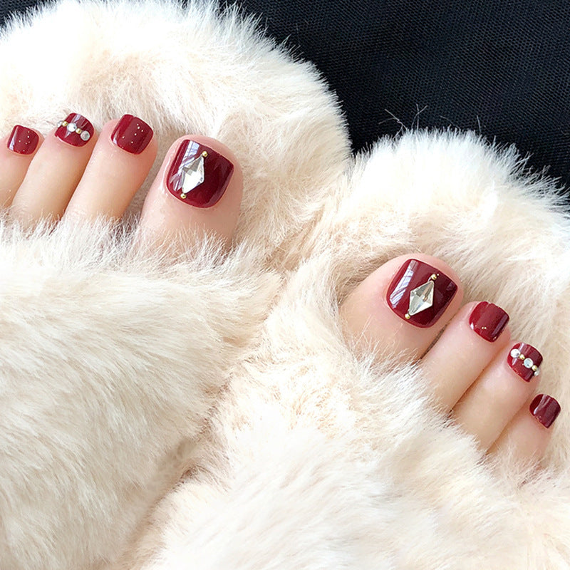 Elegant Rhinestone-Embellished Press-On Toenail Art
