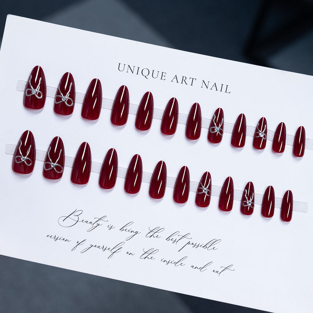 Elegant Glossy Almond-Shaped Nail Art