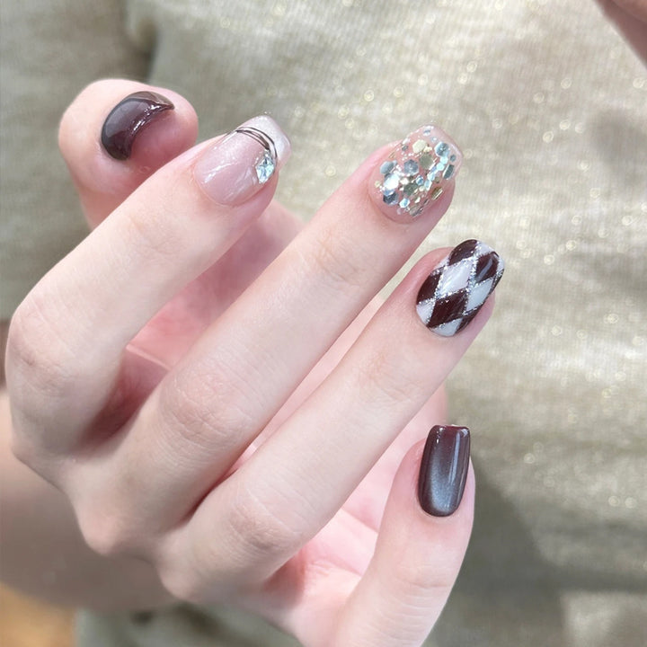Artificial nail tips with glamorous details Kalsten