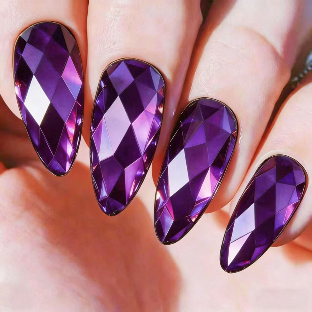 Artificial nails in elegant crystal design Kalsten