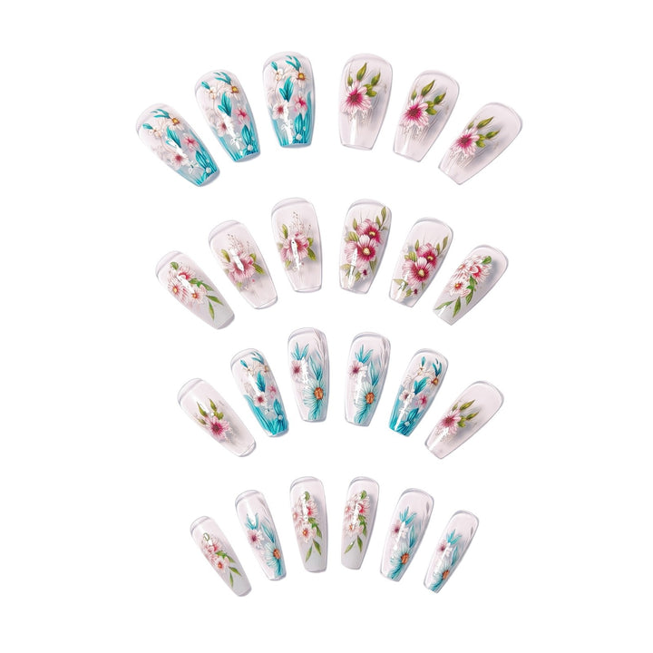 Artificial nail design with floral accents Kalsten