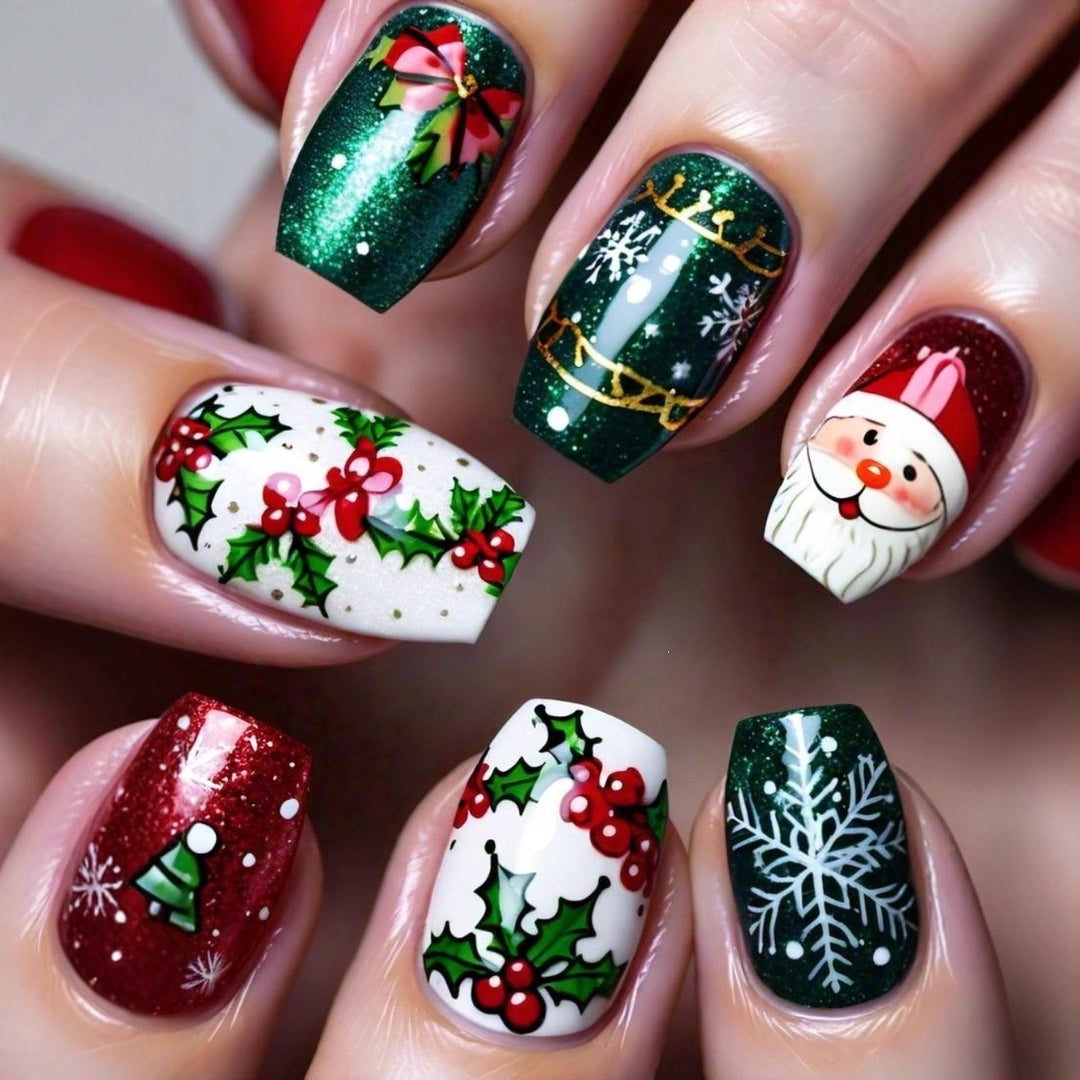 Festive artificial nails in Christmas design Kalsten