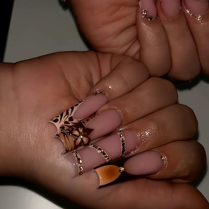 Decorative Long Press-On Nail Extensions Kalsten