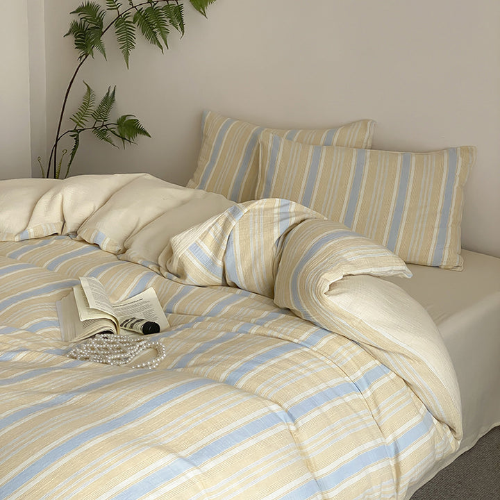 Reversible bedding set made of cotton-linen blend with fine stripe texture and fitted sheet