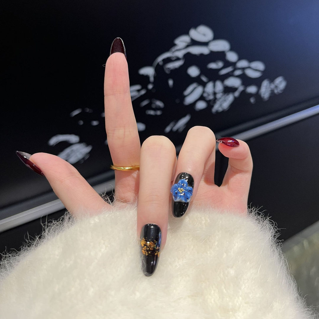 Artistic Floral Accent Press-On Nail Set Kalsten