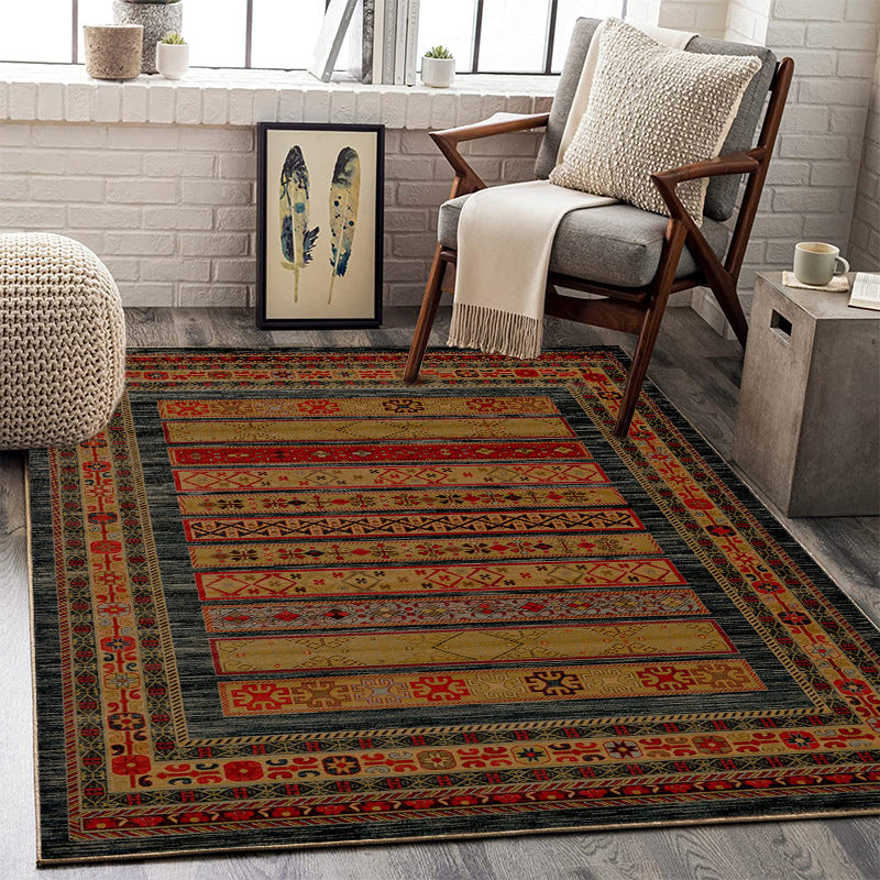 Vintage-Inspired Ornate Area Rug