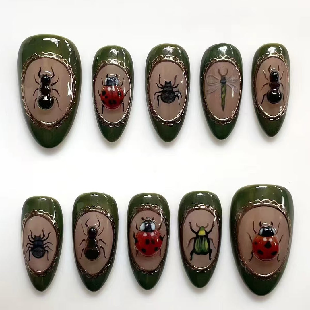 Artistic Floral and Star-Embellished Press-On Nail Set Kalsten