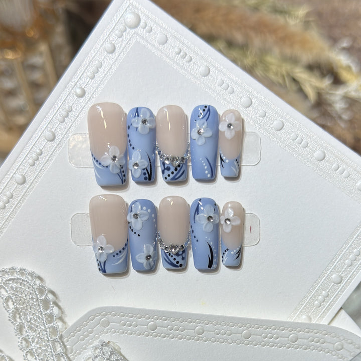 Decorative Press-On Nail Art Set with Floral and Gemstone Details Kalsten
