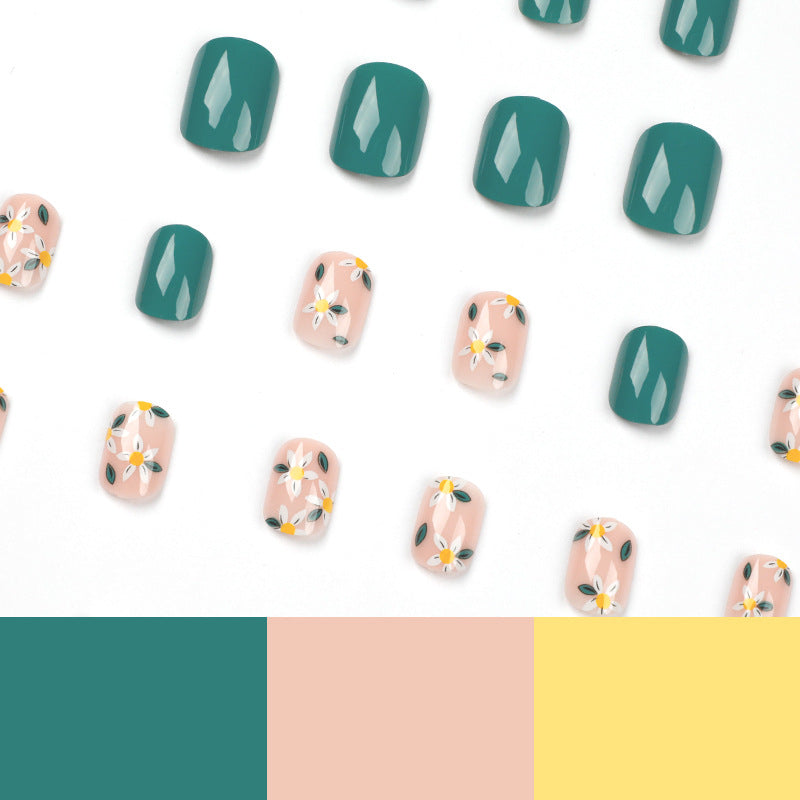 Artful nail art with delicate floral designs Kalsten