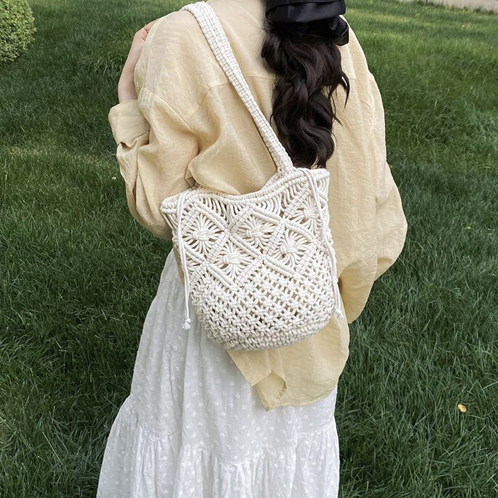 Handcrafted basket bag with floral patterns Kalsten