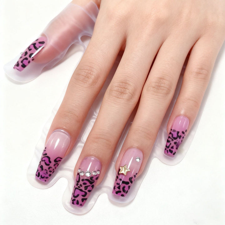 Artificial nails with floral 3D applications Kalsten