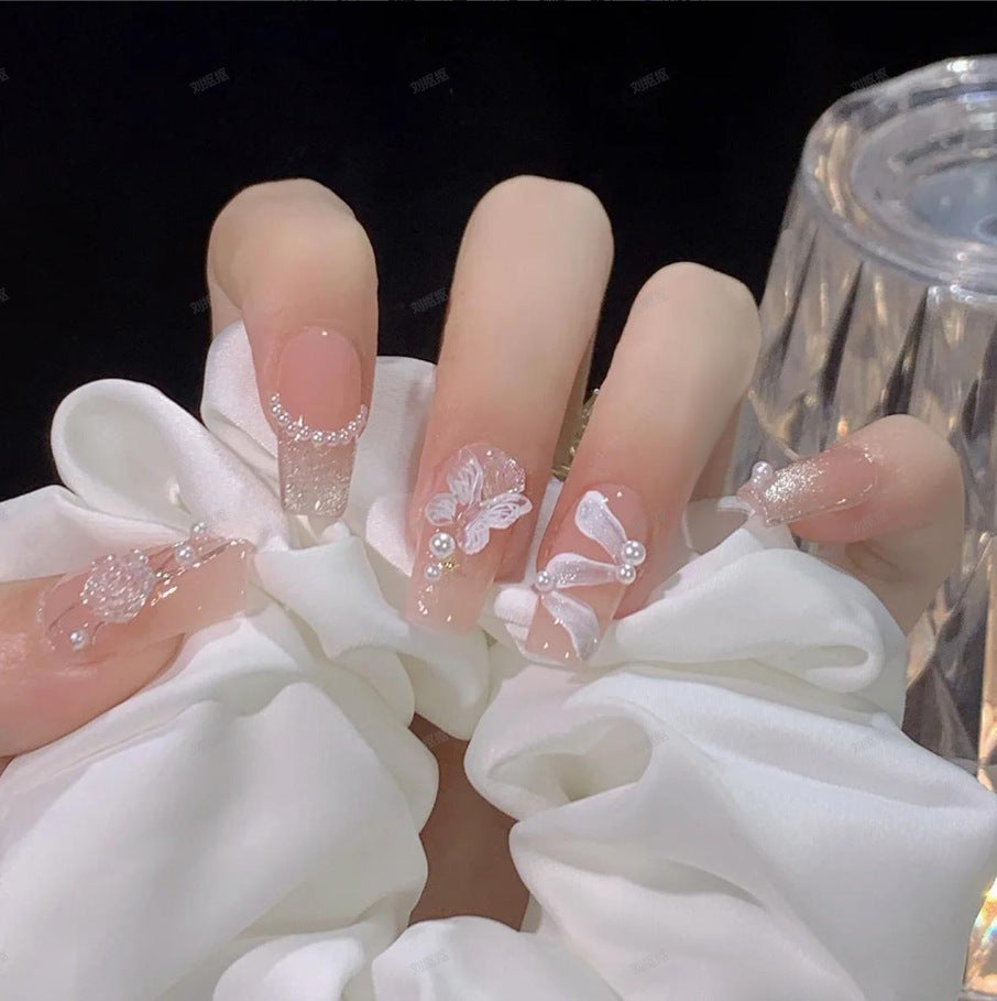 Elegant and Artistic Artificial Nails Kalsten