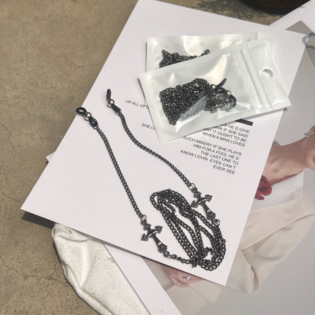 Stylish Cross-Detail Eyewear Chain Kalsten