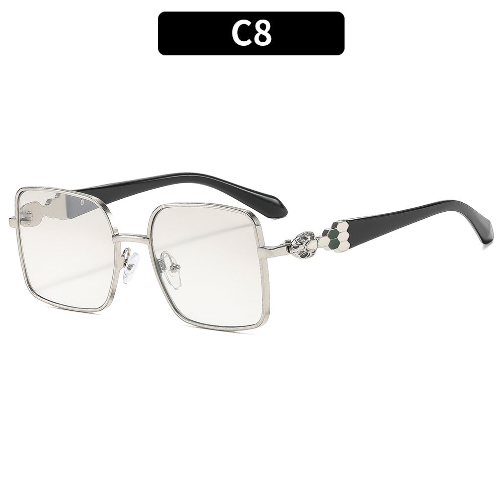 Sophisticated Geometric Frame Sunglasses