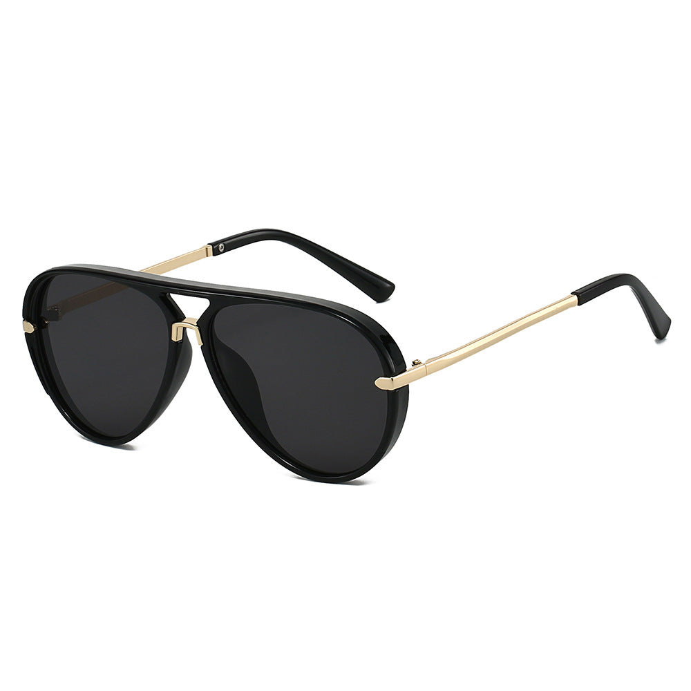 Elegant Aviator Sunglasses with Gold Accents Kalsten