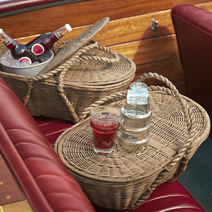 Practical storage basket with lid made of woven natural material Kalsten