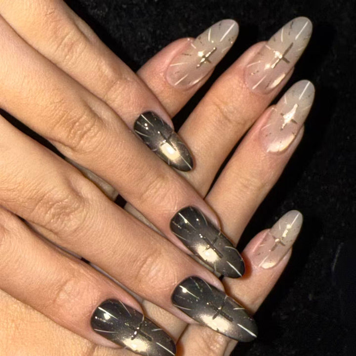 Artistic Nail Art Kalsten