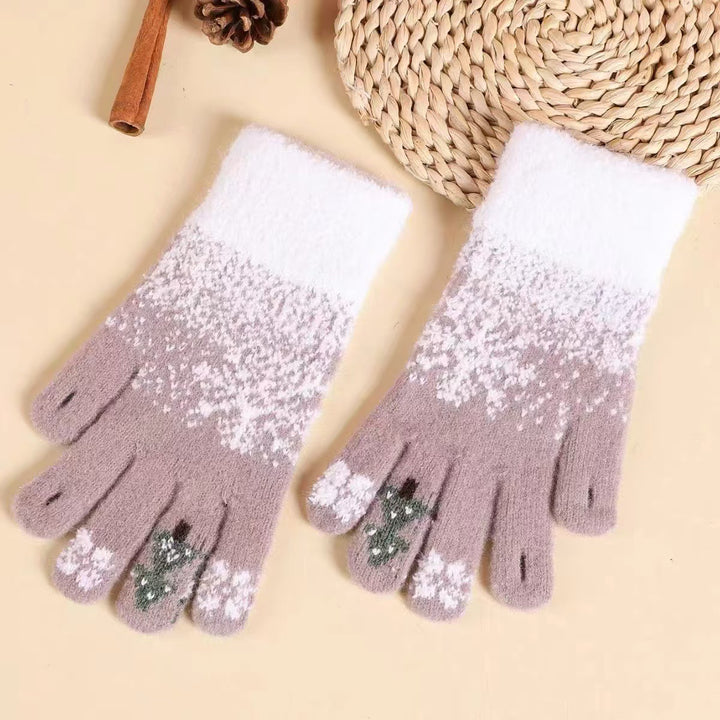 Playful Holiday-Themed Touchscreen Gloves Kalsten