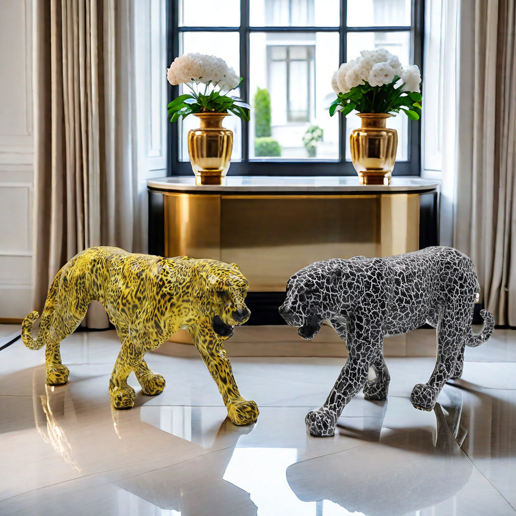 Decorative leopard figure made of resin Kalsten