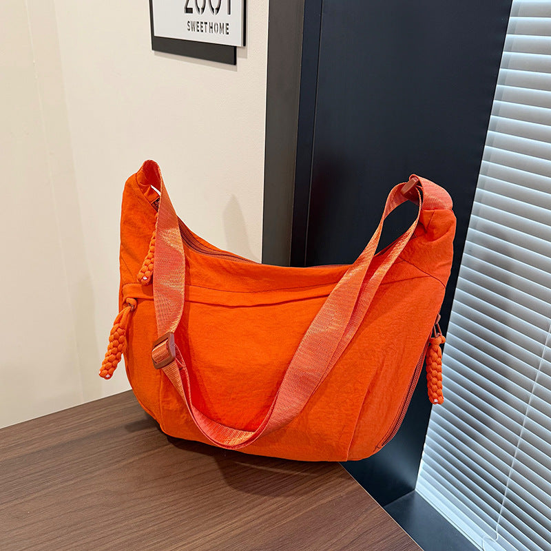 WoMulti-Pocket Lightweight Hobo Bag Kalsten