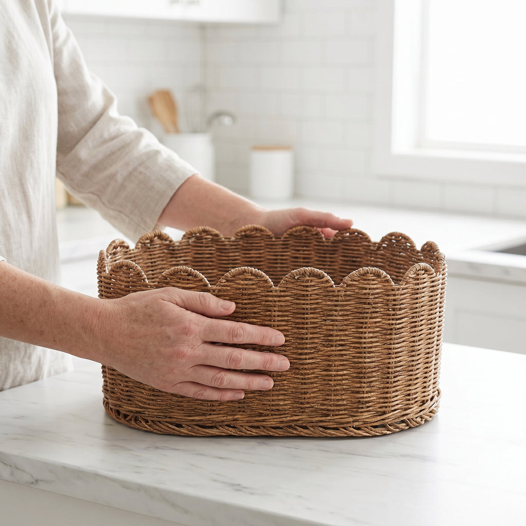 Rustic storage basket made of woven natural material Kalsten