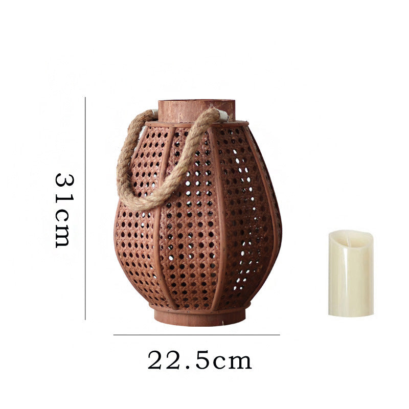 Decorative lantern holder made of natural material Kalsten