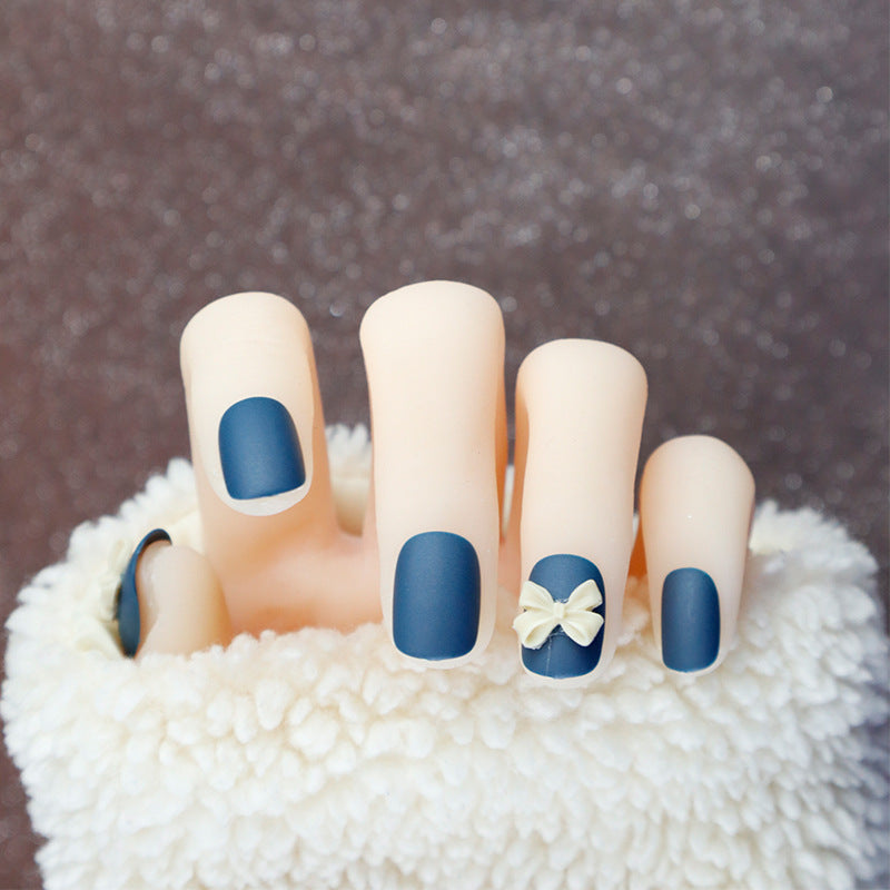 Stylish Decorative Press-On Nail Set Kalsten