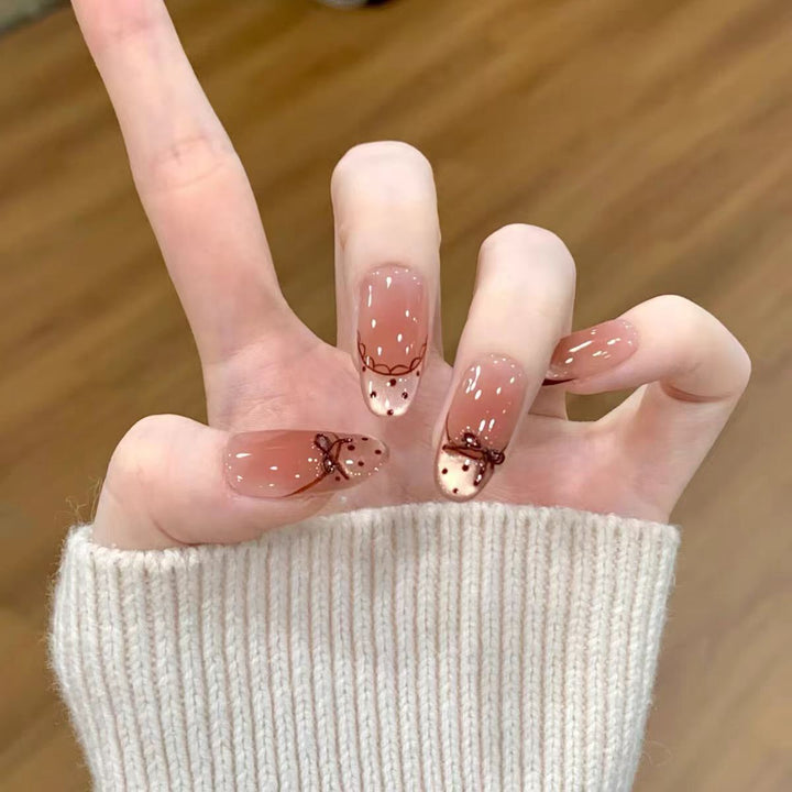 Artistic Press-On Nail Design Kalsten
