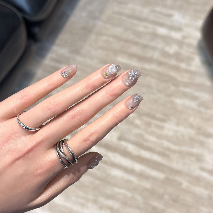 Elegant Press-On Nail Art Set with Sparkling Accents Kalsten