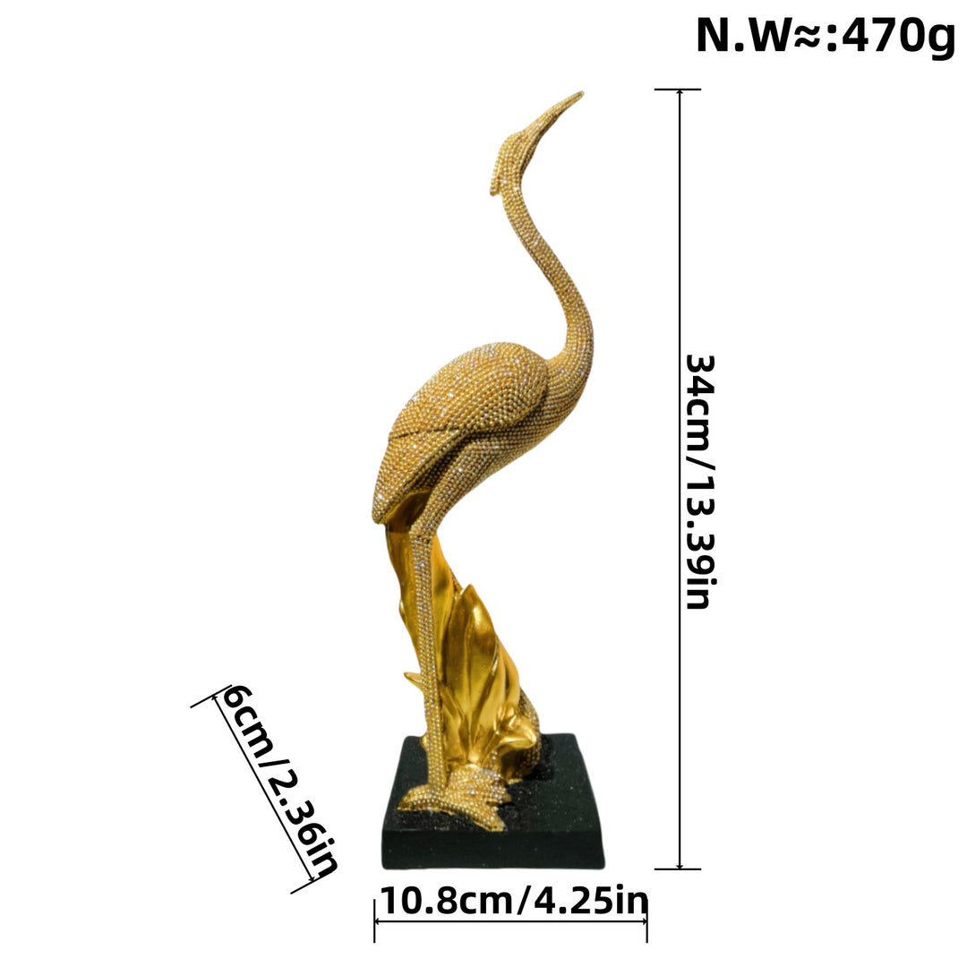 Shiny parrot figure on tree stump Kalsten