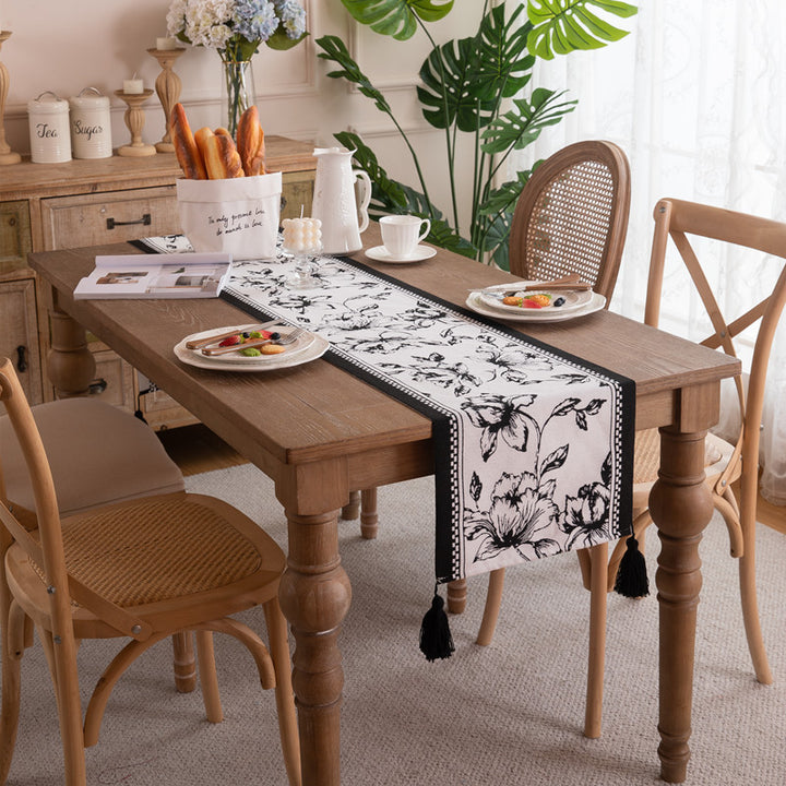 Decorative Tribal Pattern Table Runner