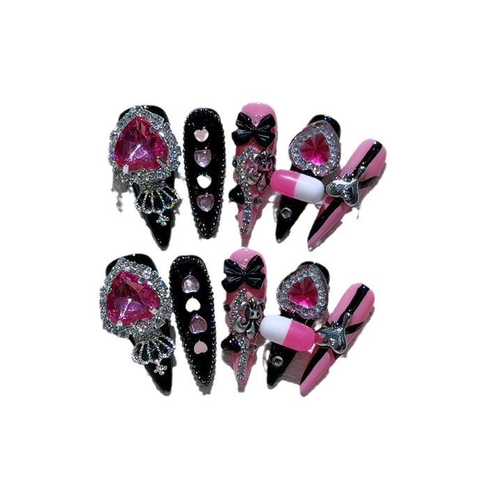 Glamorous Nail Art Extensions