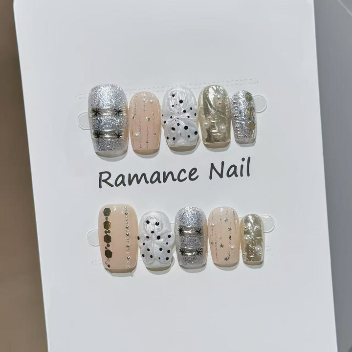 Stick-On Nail Art Kalsten