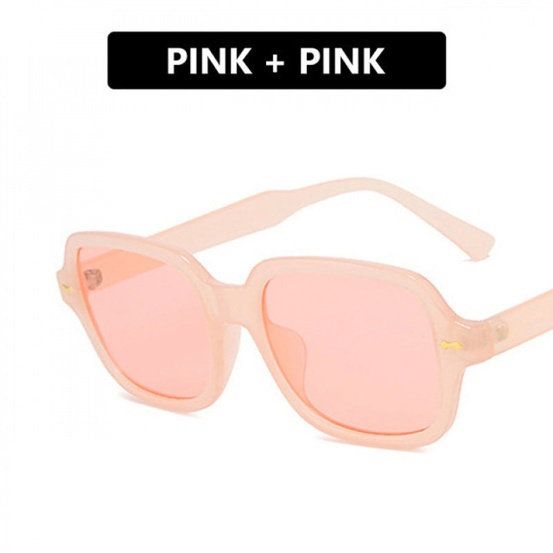 Ladies fashionable sunglasses with angular frame and yellow lenses Kalsten