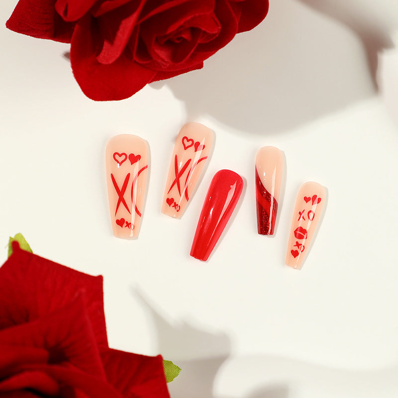 Artful Nail Extensions in Romantic Design Kalsten