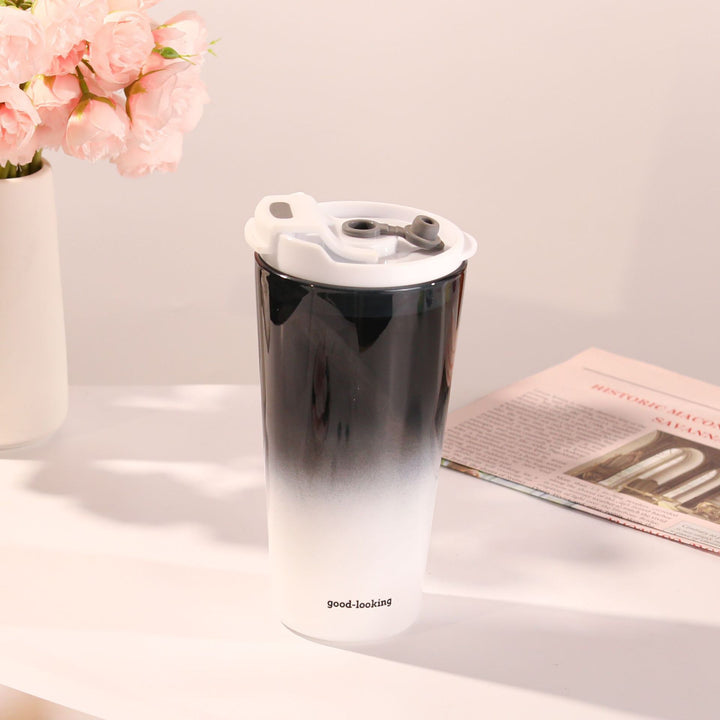 Double-Wall Vacuum Insulated Travel Tumbler With Leakproof Flip Straw Lid And Silicone Stopper