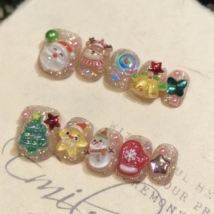Festive Character-Themed Press-On Nail Art Set Kalsten