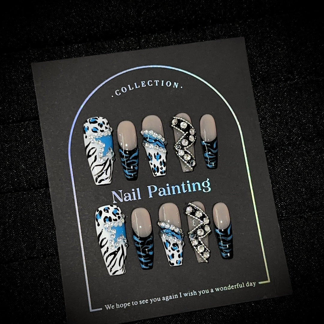 Elegant Press-On Nail Art Set