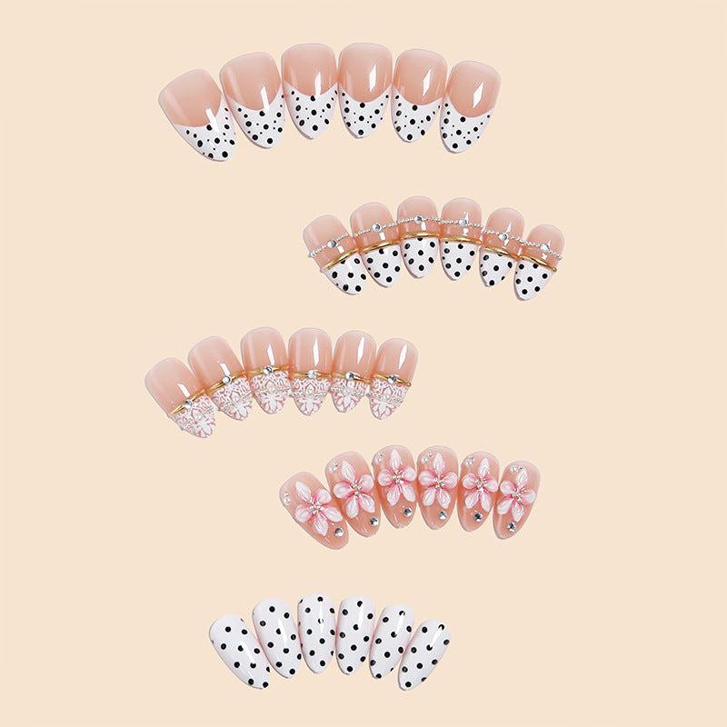 Elegant and artistic artificial nails Kalsten