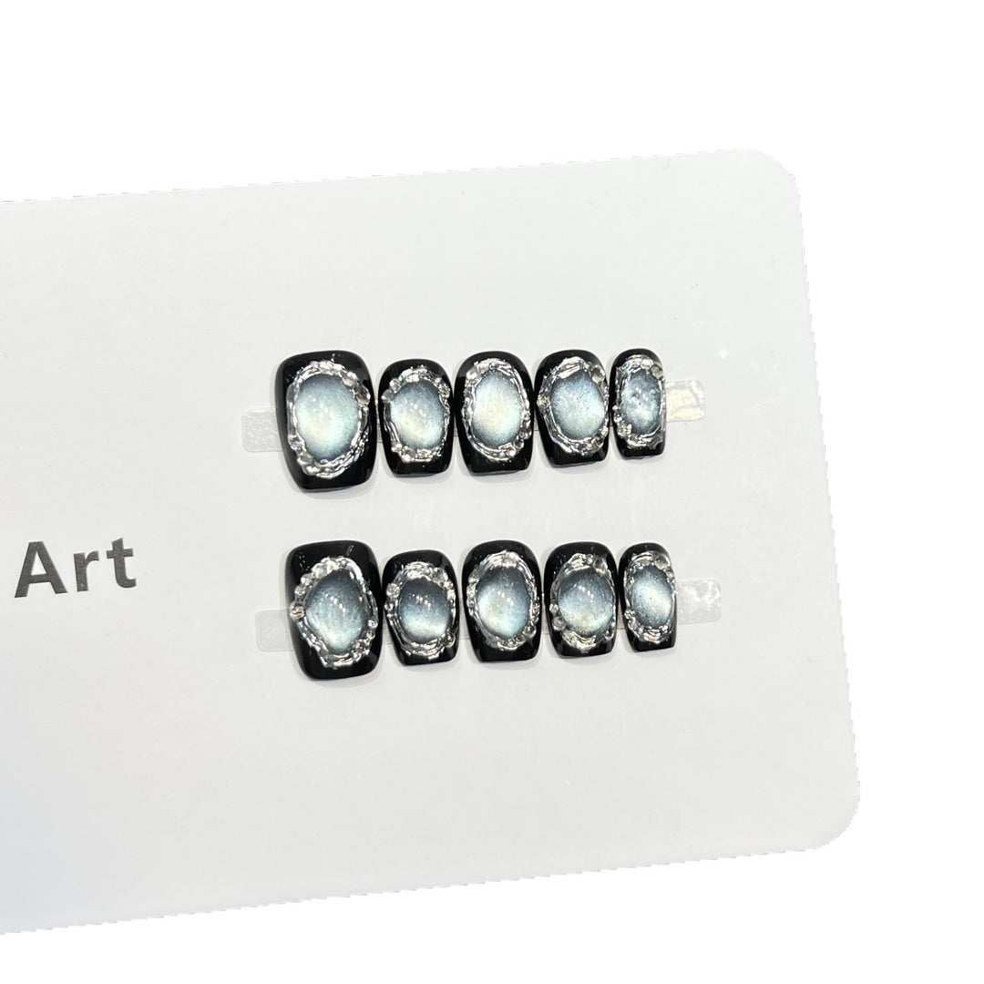 Glamorous Press-On Nail Art Set with Silver Accents Kalsten