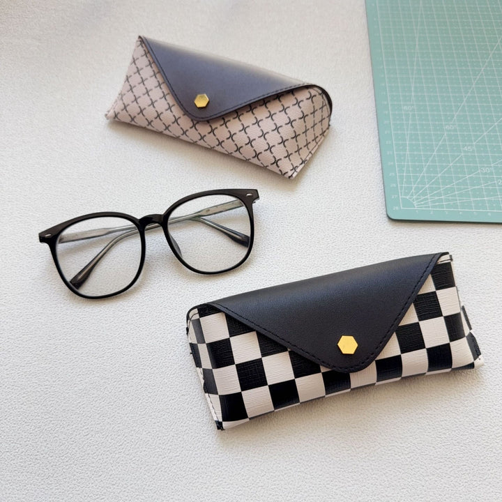 Checkered Pattern Eyewear Case Kalsten