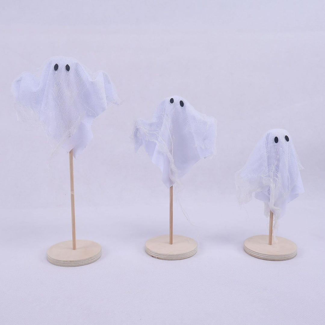 Decorative ghost figure made of satin