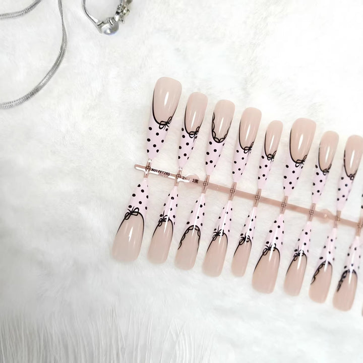 Artificial nail tips with bow pattern Kalsten