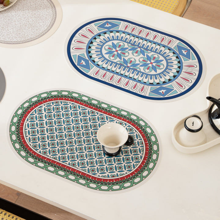 Bathroom Mat Set Kalsten with non-slip soft back underside and fine lace pattern look