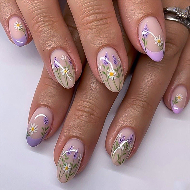 Artful Nail Art with Delicate Floral Decorations Kalsten